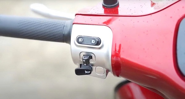 Xe m&aacute;y điện Tailg Vespas R51 ch&iacute;nh h&atilde;ng