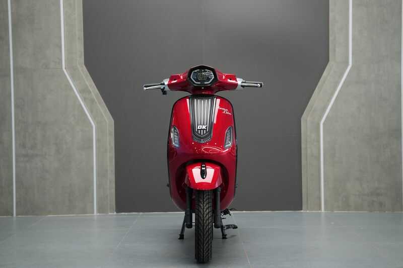 Xe Máy Điện DK Roma Lite S Đèn Lục Giác Xe Máy Điện DK Roma Lite S Đèn Lục Giác