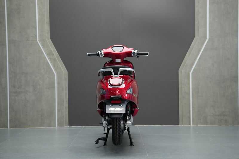 Xe Máy Điện DK Roma Lite S Đèn Lục Giác Xe Máy Điện DK Roma Lite S Đèn Lục Giác