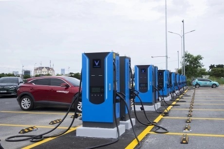 V-Green lập kỷ lục mới, đưa vào vận hành trạm sạc xe điện quy mô lớn nhất Việt Nam