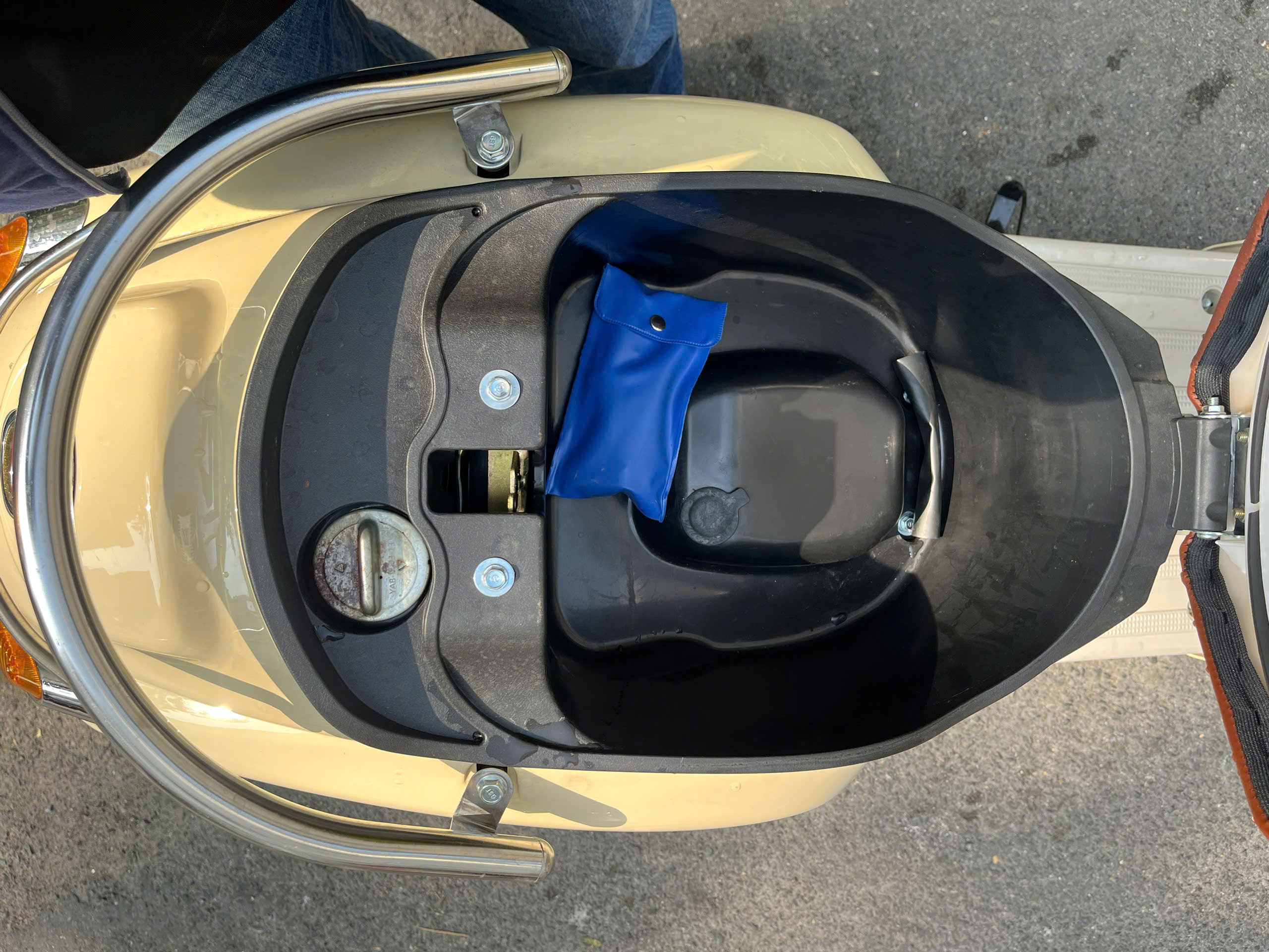 Xe Ga 50cc Giorno HSV2 Hyosung Đời Mới Nhất