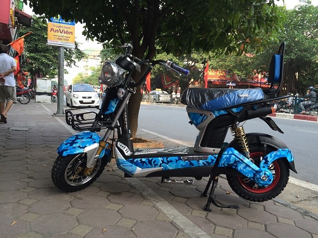Xe điện Zoomer Sunra dằn di xanh dương, xe dien Zoomer Sunra dan di xanh duong
