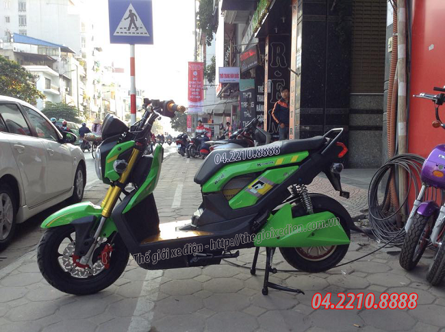 Xe điện Zoomer X5 màu xanh lá cây