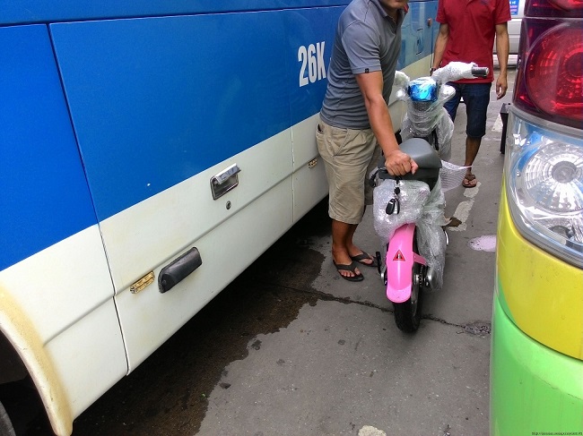 Xe đạp điện Nijia màu hồng nhạt gửi về Hát Lót, Mai Sơn, Sơn La